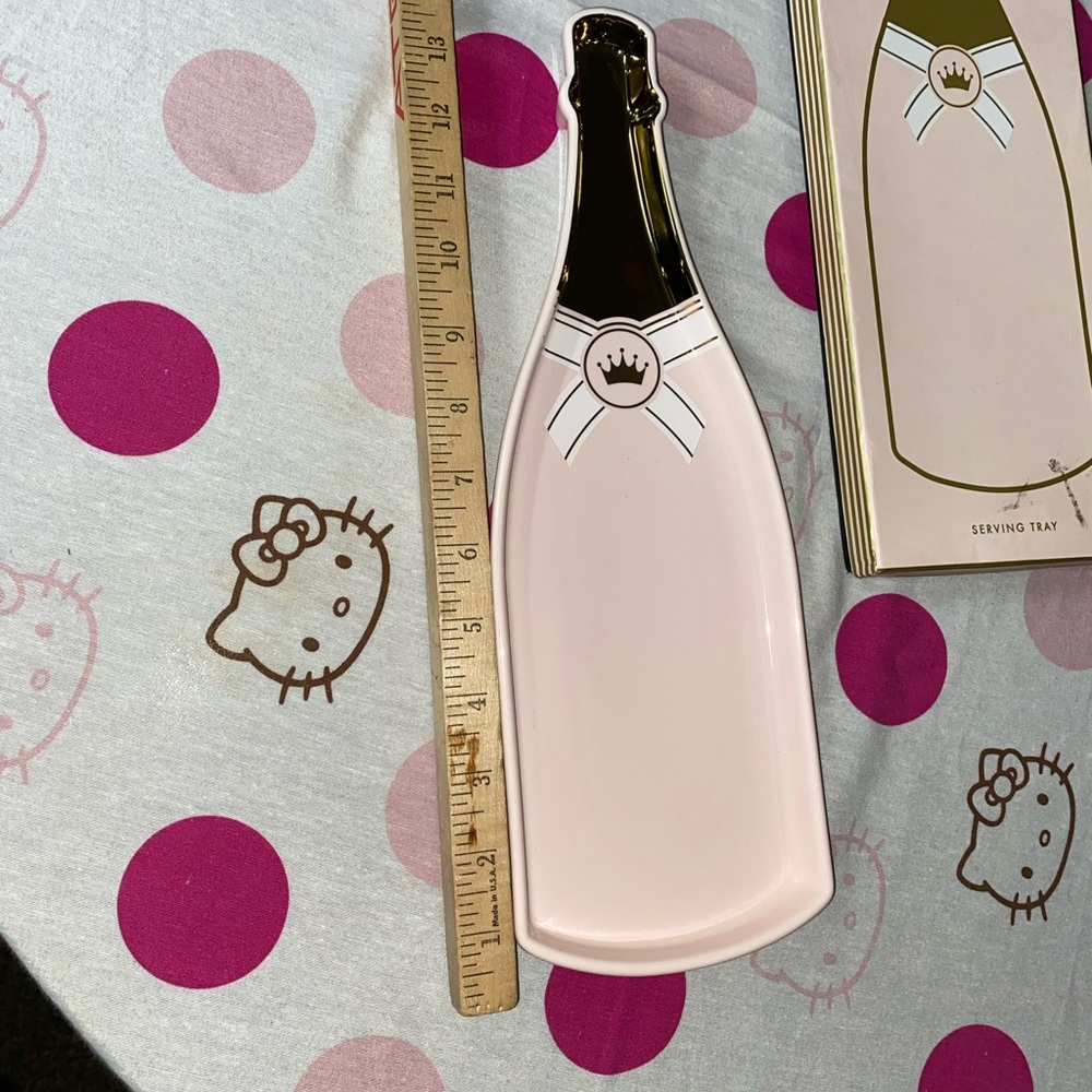 5A* Rosanna Champagne Bottle Serving Tray in a gift box
13.5”X4.5”X1” pink gold - Picture 14 of 14